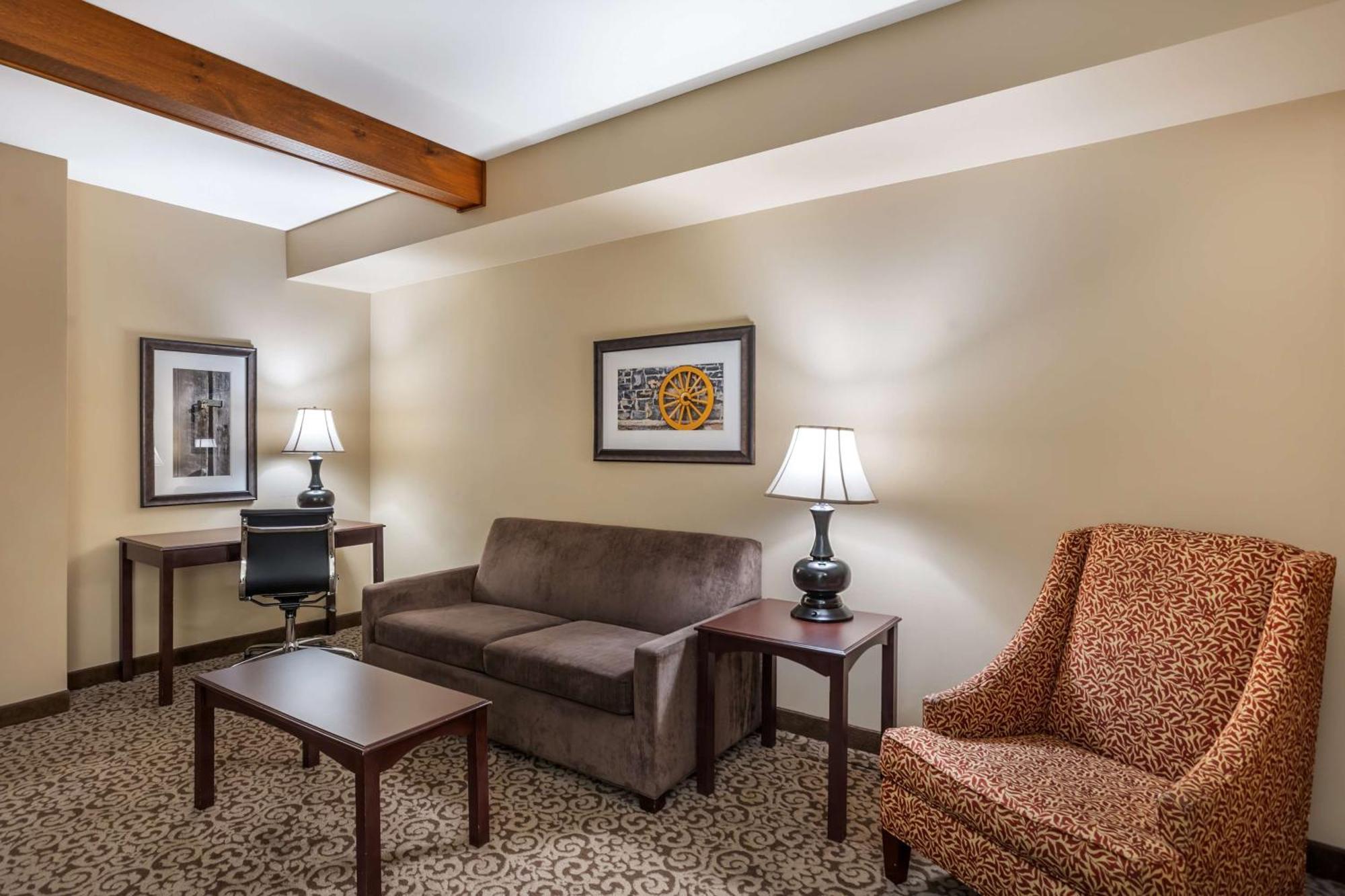 Best Western Plus Intercourse Village Inn Exterior photo